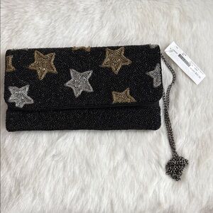 A new handbag with a chain or can be hand-held